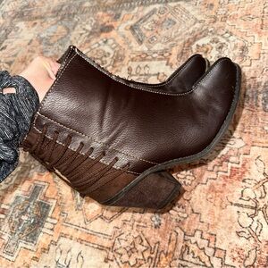 Women’s Comfort EST. 1946 Ankle Boots Brown Outer Zip Pointed Toe Cato Tie Bow